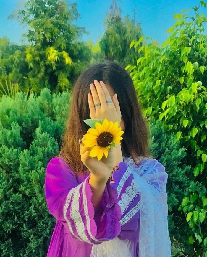 beautiful hidden face girl dp