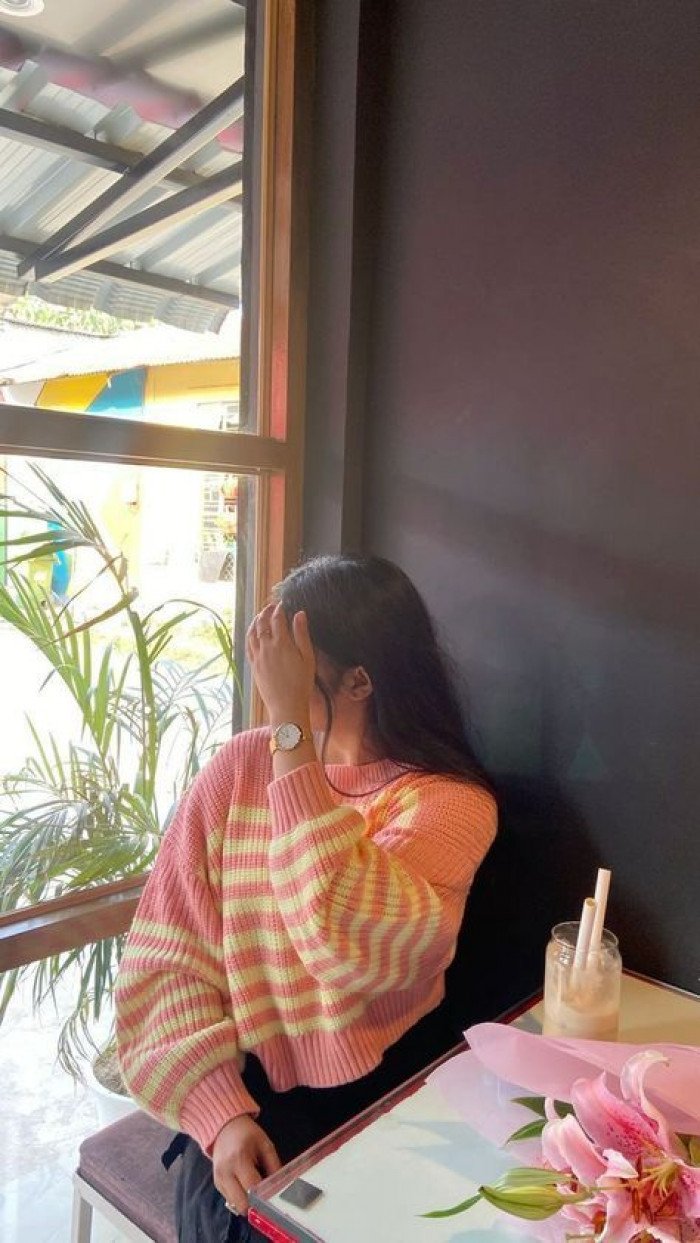 hidden face mysterious girl photo
