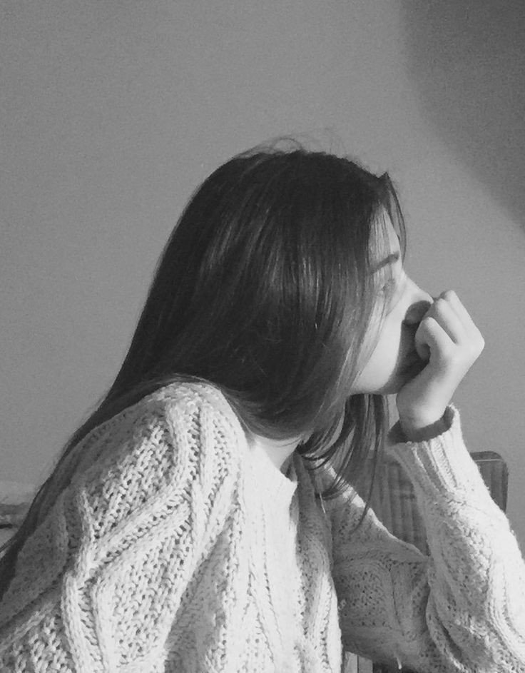 sad girl dp alone