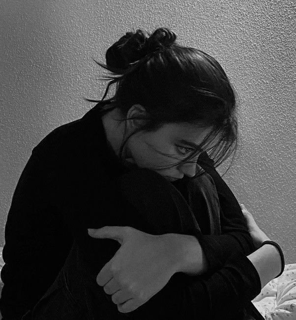 sad girl dp alone