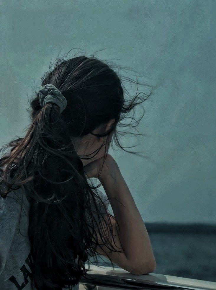 sad girl dp anime love