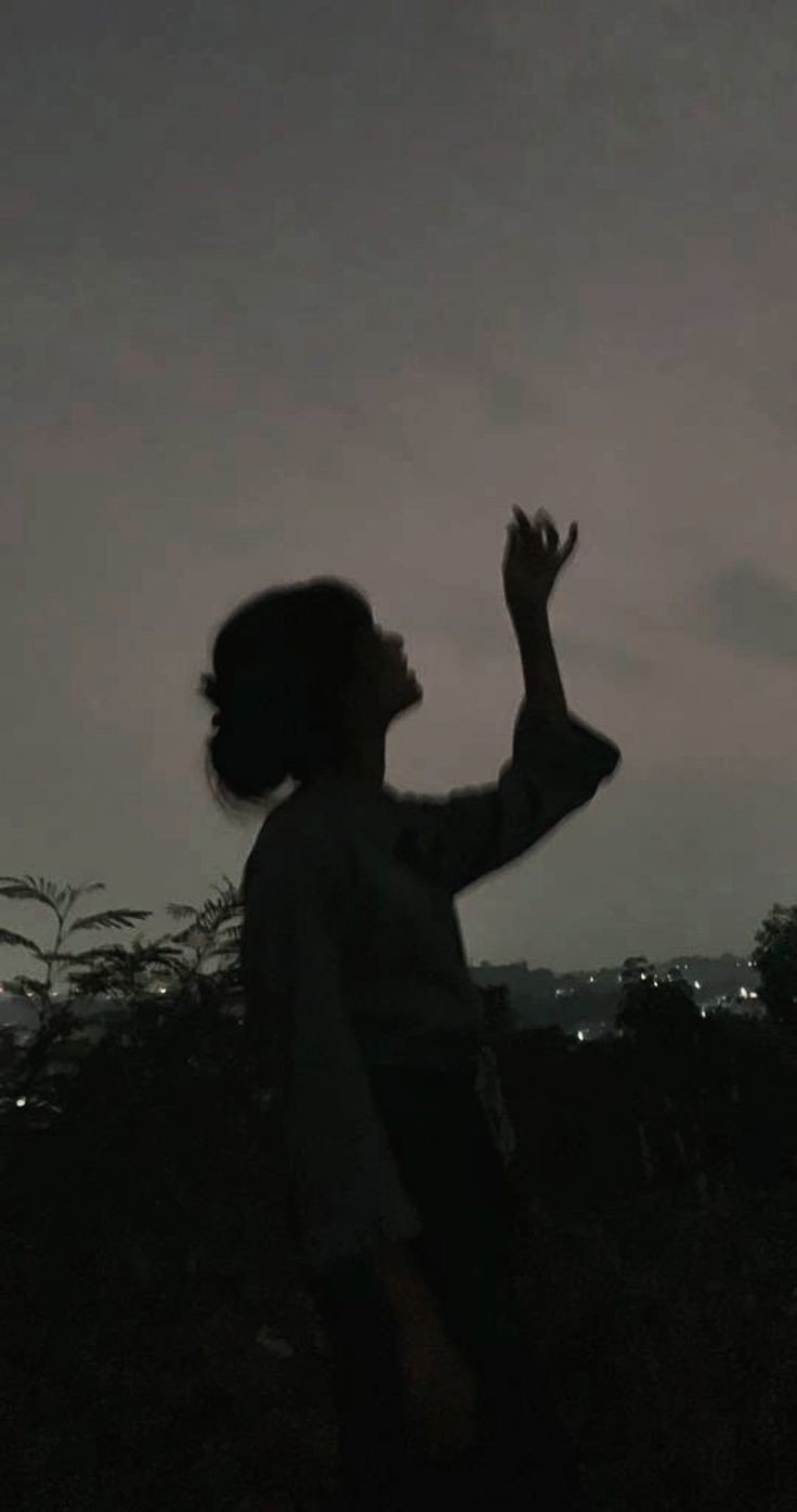 sad girl dp anime love