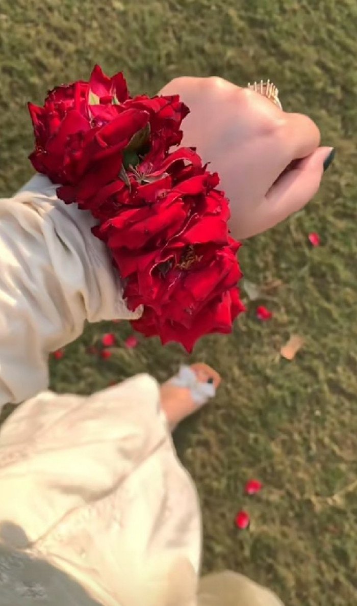 unique anonymous girl dp